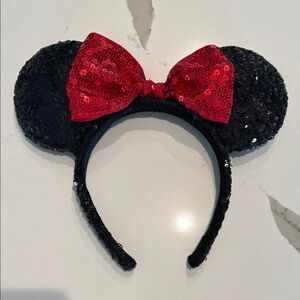Sequin Black Mouse Ears with Red Bow